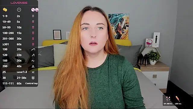 Snapshot of BabeLessi chatting on October 25, 2025, 5:35 pm BabeLessi online show from October 25, 2025, 5:35 pm