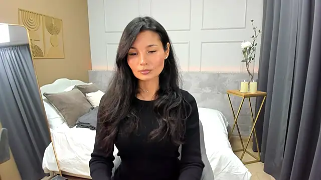 ErikaSoft online show from December 2, 2025, 5:42 am