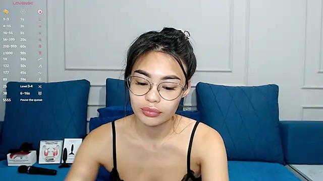 Snapshot of kwana_colada chatting on November 10, 2025, 12:43 pm kwana colada online show from November 10, 2025, 12:43 pm