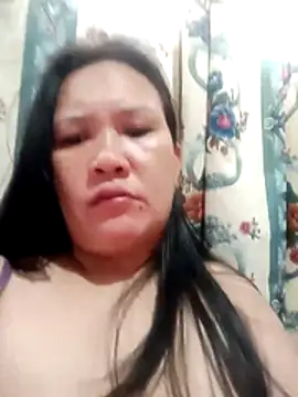 Snapshot of XbighotbootyX chatting on November 22, 2025, 12:32 am XbighotbootyX online show from November 22, 2025, 12:32 am