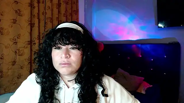 Snapshot of ANGELIQUE_KLANE chatting on October 28, 2025, 5:50 am ANGELIQUE KLANE online show from October 28, 2025, 5:50 am