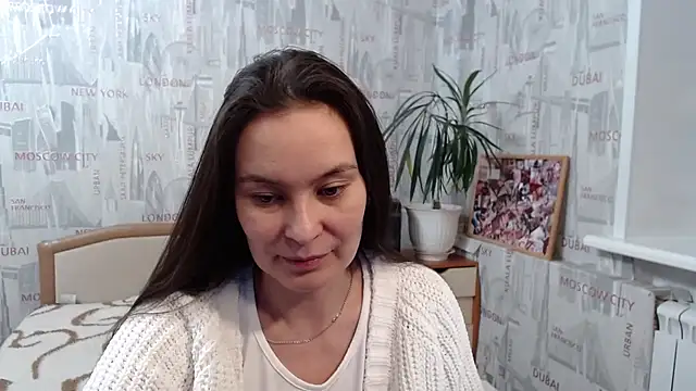 Snapshot of GinaQSoul chatting on December 4, 2025, 11:42 am GinaQSoul online show from December 4, 2025, 11:42 am