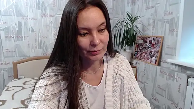 Snapshot of GinaQSoul chatting on November 11, 2025, 9:59 am GinaQSoul online show from November 11, 2025, 9:59 am