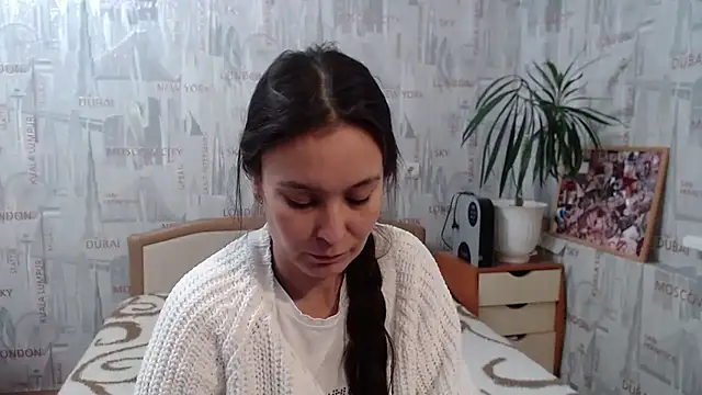 Snapshot of GinaQSoul chatting on September 28, 2025, 7:37 am GinaQSoul online show from September 28, 2025, 7:37 am