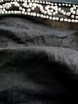 MumbaiMaskGirl online show from December 22, 2024, 10:38 am