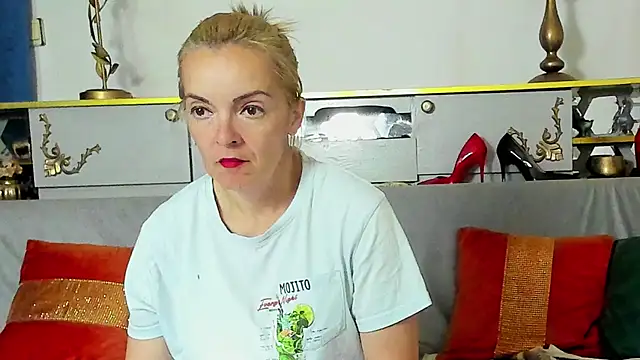 KateConner online show from June 15, 2026, 8:03 am