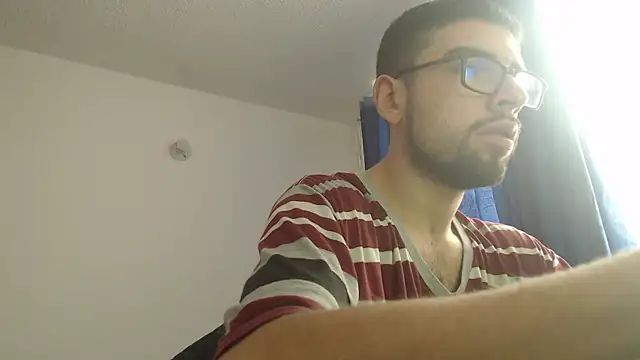 Snapshot of fvckolombianguyy chatting on February 6, 2025, 2:26 pm fvckolombianguyy online show from February 6, 2025, 2:26 pm