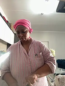 Bootyliciouse21X online show from June 1, 2026, 6:46 am