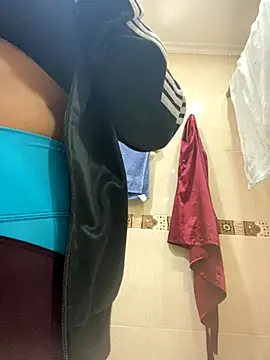 Fancyxlove online show from November 4, 2025, 12:31 pm