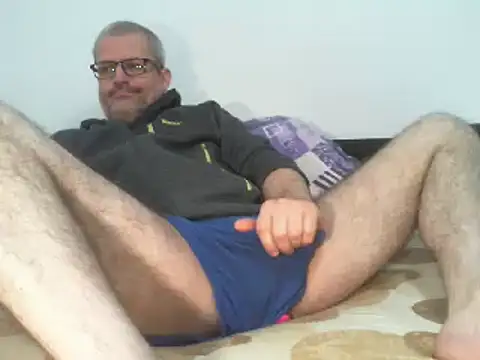 greeneyeshot12 online show from November 28, 2025, 1:50 am