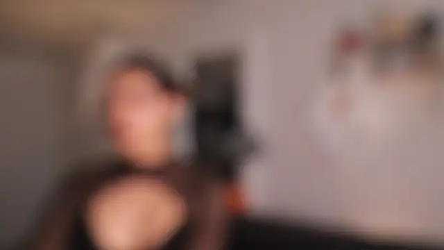 Snapshot of _Vahos_ chatting on October 31, 2025, 5:31 pm Vahos online show from October 31, 2025, 5:31 pm