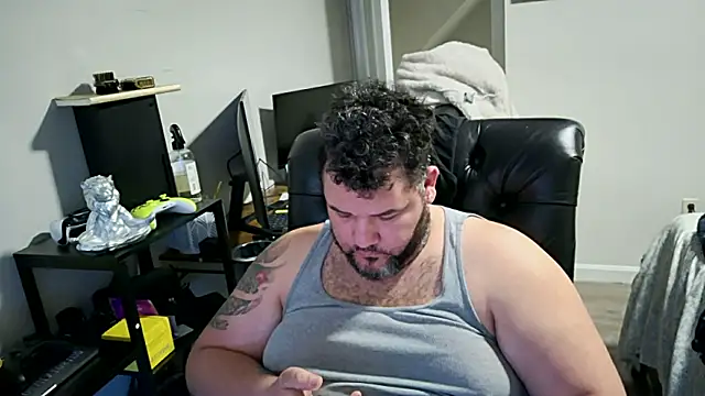 Snapshot of Gabihotxxx1 chatting on March 12, 2025, 9:13 pm Gabihotxxx1 online show from March 12, 2025, 9:13 pm