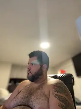 Snapshot of Gabihotxxx1 chatting on October 13, 2025, 8:32 pm Gabihotxxx1 online show from October 13, 2025, 8:32 pm