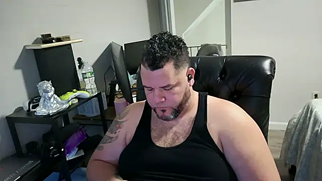 Snapshot of Gabihotxxx1 chatting on March 14, 2025, 7:12 pm Gabihotxxx1 online show from March 14, 2025, 7:12 pm