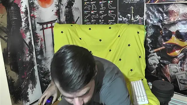 Snapshot of 00george chatting on March 3, 2026, 9:05 am 00george online show from March 3, 2026, 9:05 am