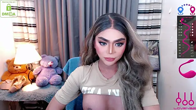 Snapshot of Fantacyoflove chatting on November 19, 2025, 10:21 pm Fantacyoflove online show from November 19, 2025, 10:21 pm