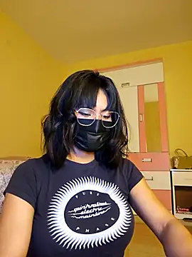 Latin summer online show from December 1, 2025, 2:56 am