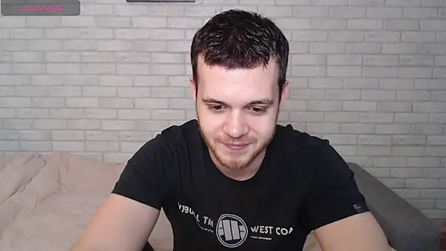 Snapshot of Alexxx_horny chatting on January 18, 2026, 11:57 am Alexxx horny online show from January 18, 2026, 11:57 am