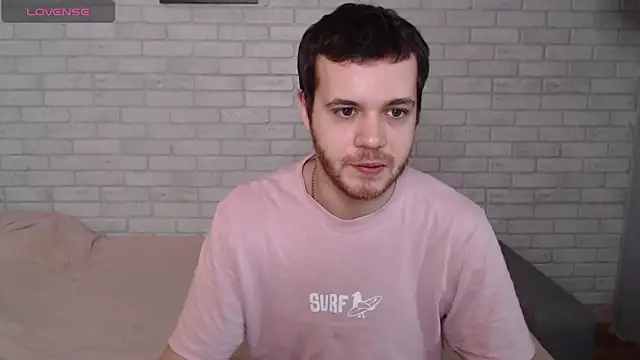 Snapshot of Alexxx_horny chatting on March 3, 2026, 9:27 am Alexxx horny online show from March 3, 2026, 9:27 am