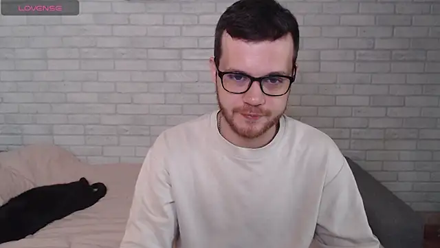 Snapshot of Alexxx_horny chatting on July 20, 2026, 7:27 am Alexxx horny online show from July 20, 2026, 7:27 am