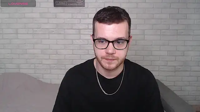 Snapshot of Alexxx_horny chatting on May 21, 2026, 10:01 am Alexxx horny online show from May 21, 2026, 10:01 am