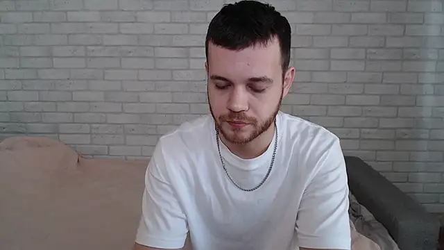 Alexxx horny online show from April 9, 2026, 7:03 am