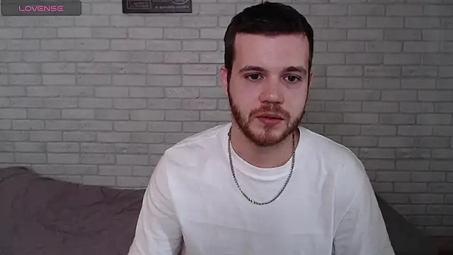 Snapshot of Alexxx_horny chatting on April 30, 2026, 9:38 am Alexxx horny online show from April 30, 2026, 9:38 am