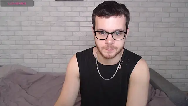 Snapshot of Alexxx_horny chatting on February 17, 2026, 7:27 am Alexxx horny online show from February 17, 2026, 7:27 am