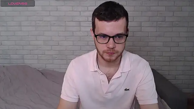 Snapshot of Alexxx_horny chatting on July 23, 2026, 8:44 am Alexxx horny online show from July 23, 2026, 8:44 am