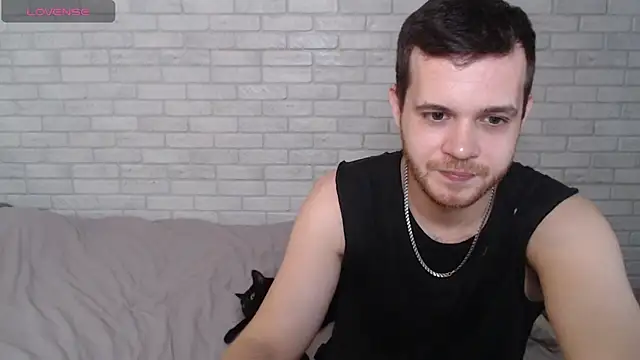 Snapshot of Alexxx_horny chatting on June 19, 2026, 4:57 pm Alexxx horny online show from June 19, 2026, 4:57 pm