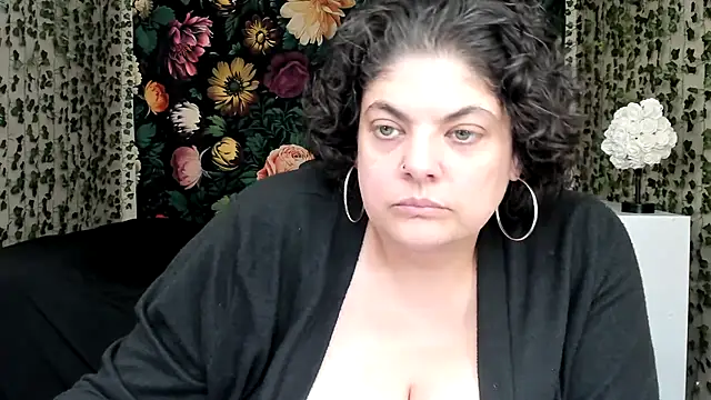 Exotic-Melons online show from February 13, 2026, 8:42 pm