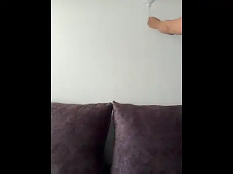 Snapshot of YOURSDEBORA chatting on June 16, 2026, 7:14 pm YOURSDEBORA online show from June 16, 2026, 7:14 pm