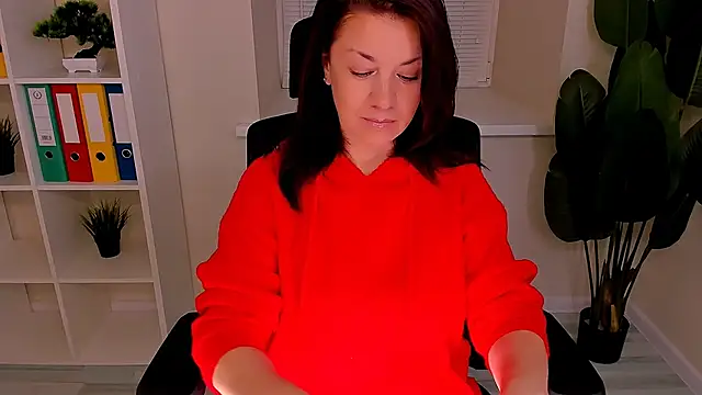 Snapshot of AnaMills chatting on November 29, 2025, 3:12 pm AnaMills online show from November 29, 2025, 3:12 pm