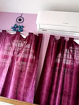 Mini865433 online show from March 21, 2025, 7:00 am