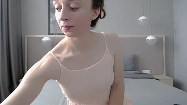 Snapshot of ShySchoolGirl chatting on September 16, 2025, 10:16 am ShySchoolGirl online show from September 16, 2025, 10:16 am