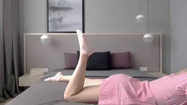 Snapshot of ShySchoolGirl chatting on September 27, 2025, 8:53 am ShySchoolGirl online show from September 27, 2025, 8:53 am