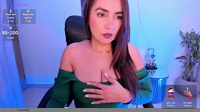 Snapshot of MaggieBrownn chatting on October 22, 2025, 11:14 pm MaggieBrownn online show from October 22, 2025, 11:14 pm