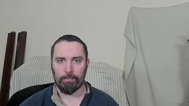 Snapshot of Metalstud chatting on February 9, 2026, 8:07 pm Metalstud online show from February 9, 2026, 8:07 pm