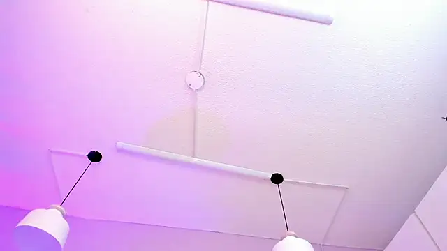 Snapshot of Inndrahot chatting on February 6, 2025, 5:46 am Inndrahot online show from February 6, 2025, 5:46 am