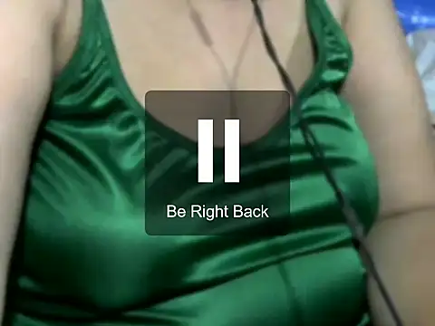 Snapshot of giga-bite chatting on December 1, 2025, 4:52 pm giga-bite online show from December 1, 2025, 4:52 pm