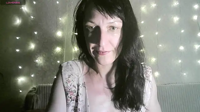 MarieODahliaS online show from October 29, 2025, 7:40 am