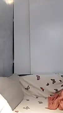 Snapshot of lolyforyou chatting on December 16, 2025, 1:37 pm lolyforyou online show from December 16, 2025, 1:37 pm