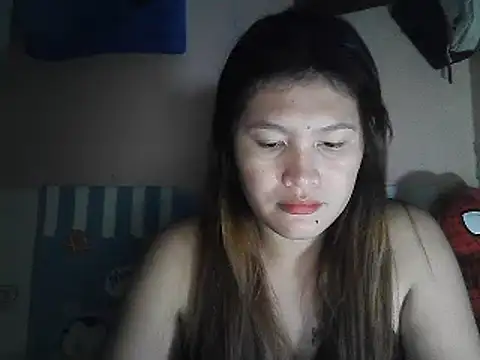 Snapshot of leamorena chatting on December 17, 2025, 4:23 pm leamorena online show from December 17, 2025, 4:23 pm