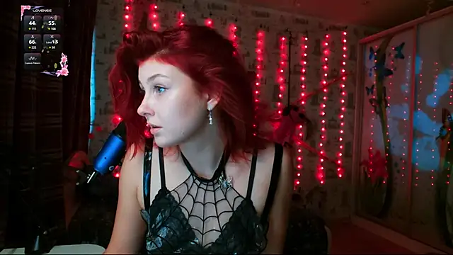 SmokyRose online show from October 31, 2025, 10:23 am