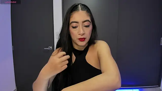 Snapshot of MeganWhite3 chatting on October 31, 2025, 2:52 am MeganWhite3 online show from October 31, 2025, 2:52 am