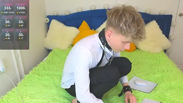 Snapshot of LandelRay chatting on September 13, 2025, 5:02 pm LandelRay online show from September 13, 2025, 5:02 pm