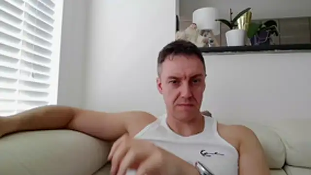 ploki2180 online show from April 26, 2026, 12:24 pm