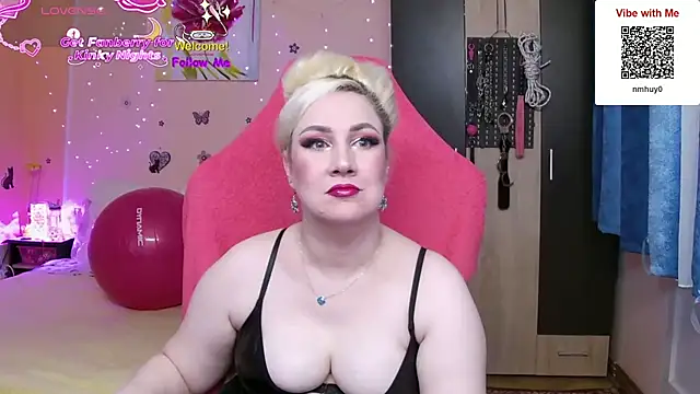 Snapshot of MissLexyGold chatting on November 29, 2025, 3:23 pm MissLexyGold online show from November 29, 2025, 3:23 pm