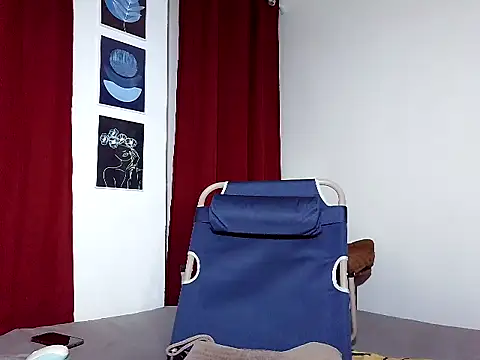 Snapshot of MistressLuna1 chatting on March 19, 2026, 12:05 pm MistressLuna1 online show from March 19, 2026, 12:05 pm