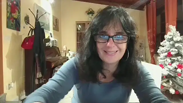 ClaudyGeryn online show from January 8, 2025, 7:56 pm